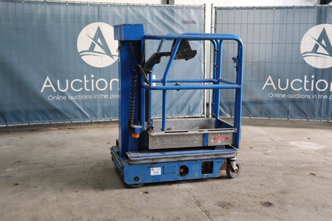 Power Tower Nano SP Electric Mast Lift 2016