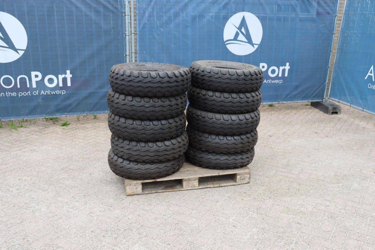 Lot of tires Novio Tire 10.0/75-15.3 8 pieces