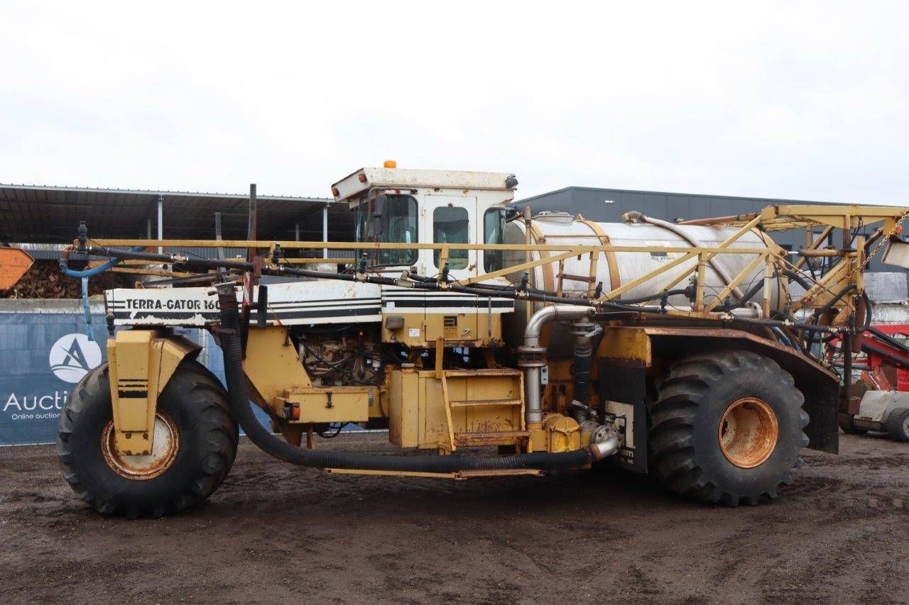 Manure injection machine Terra Gator 1603T 