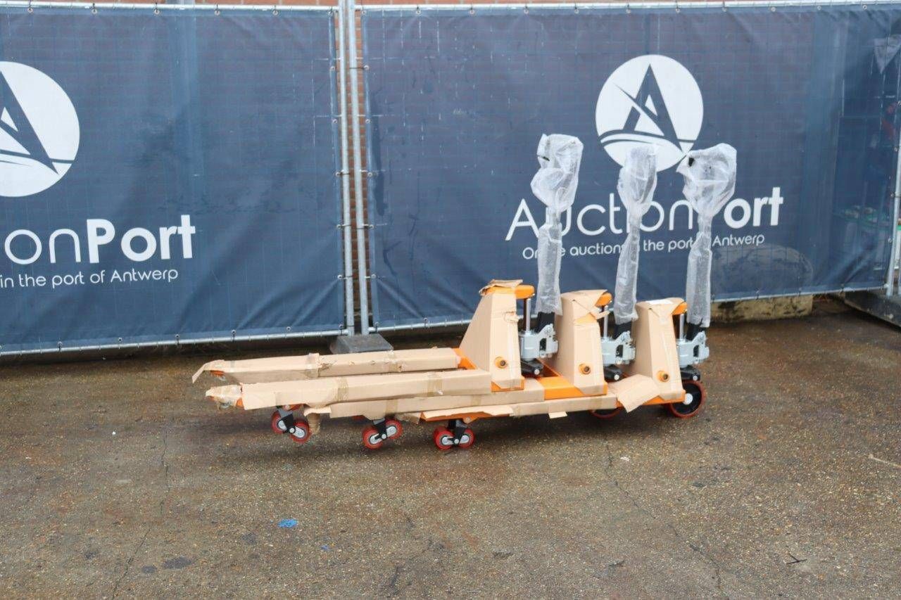 Lot Pallet truck 3000kg New 3 pieces
