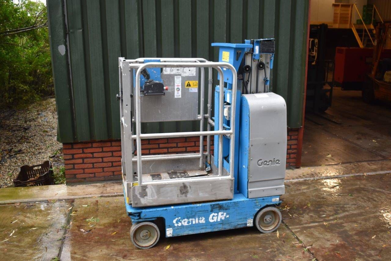 Mast lift Genie GR-12 Electric 3.58m