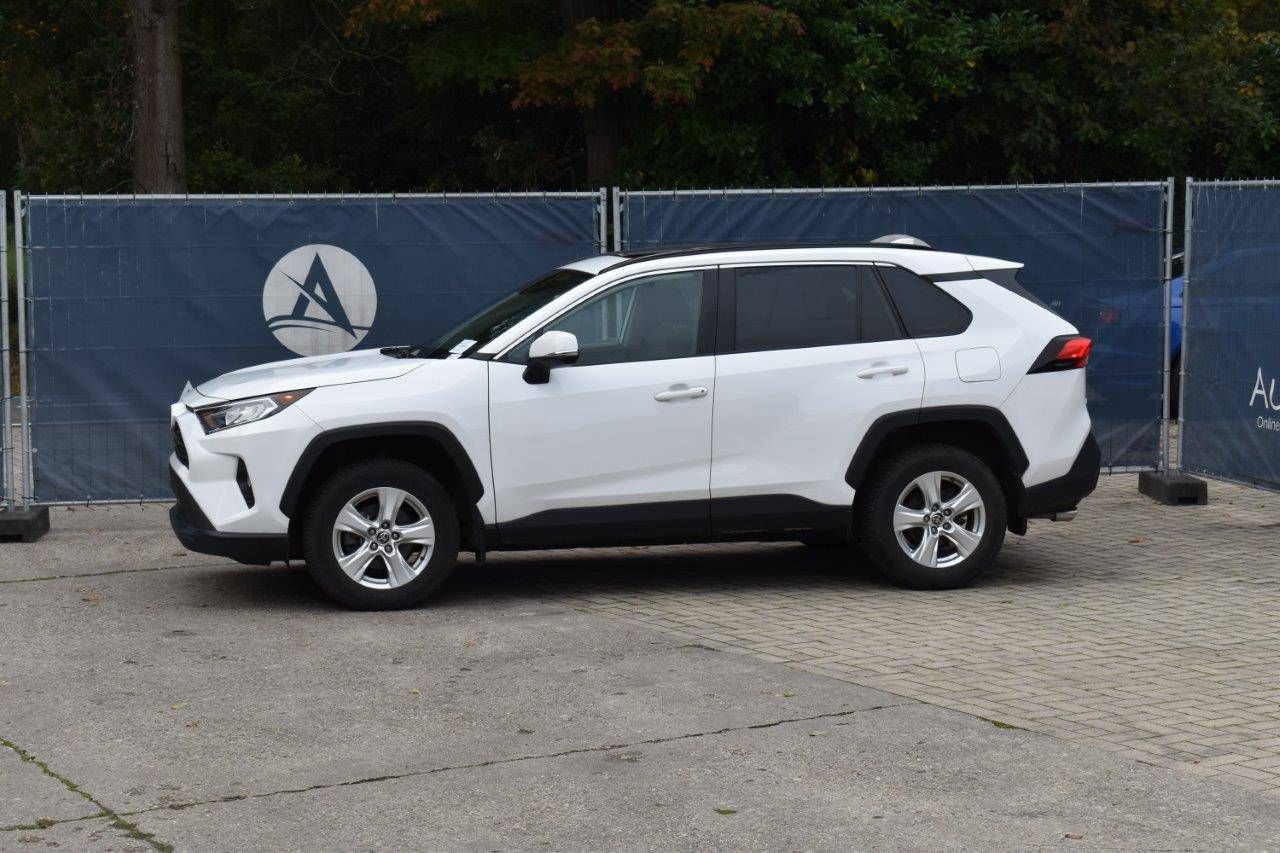 Toyota RAV4 Essence 2021 203cv