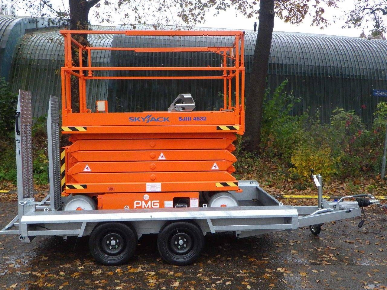 Scissor lift Skyjack SJ4632 Electric 11.75m 2014