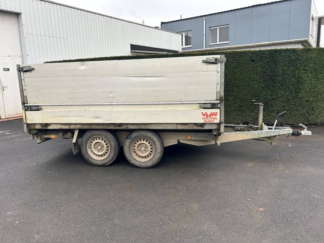 Electric Tipper Henra 3.06x1.84m 1770kg