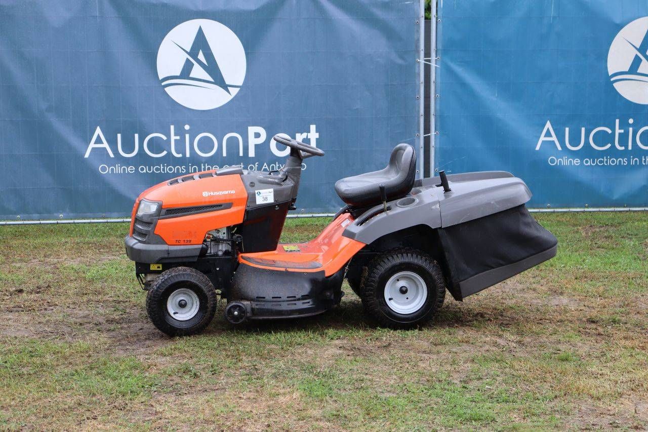 Zitmaaier Husqvarna TC 138 Benzine 8.6kW 2017