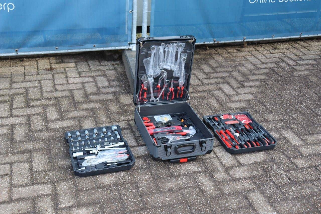 Toolbox UltraToolz with Contents New