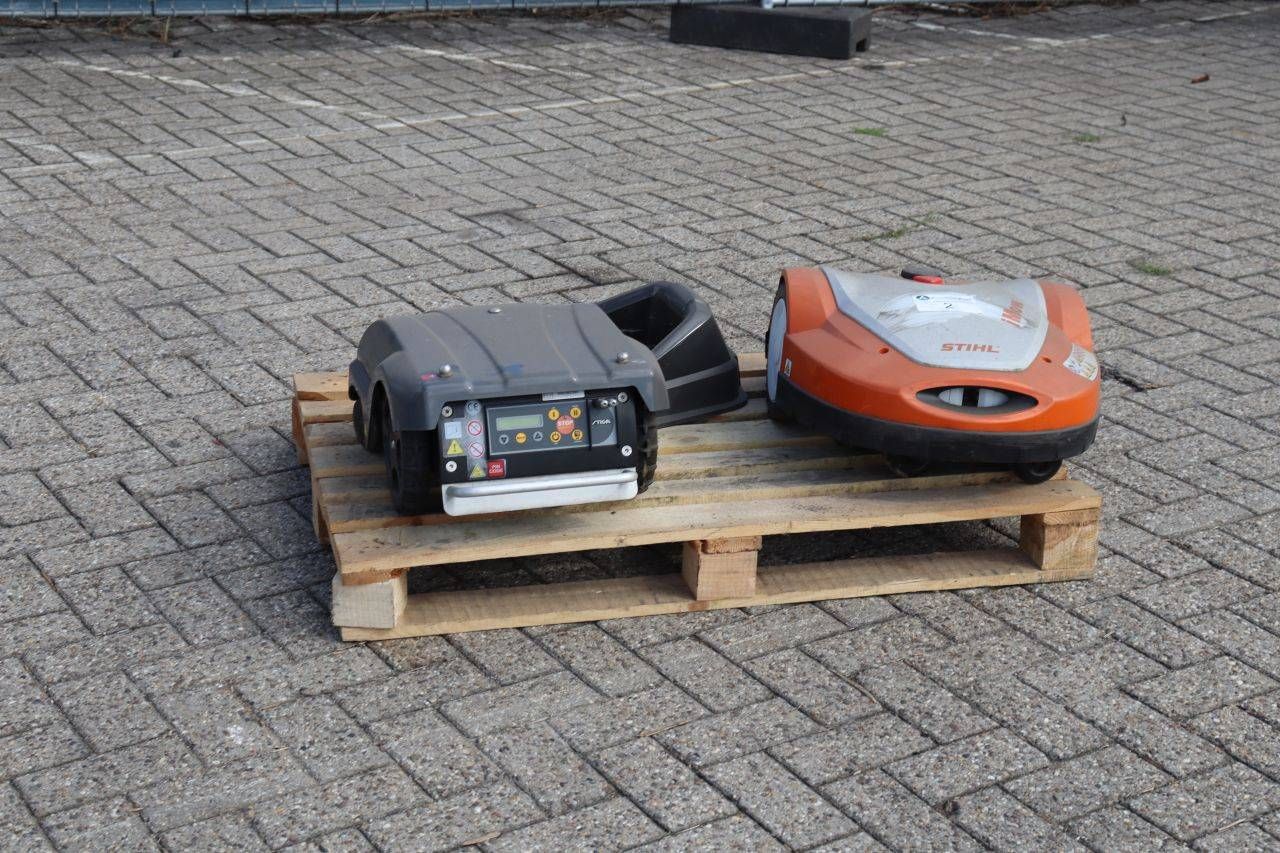 Stihl iMow RMI 632 and Stiga Autoclip 520 Electric Robotic Mowers 2 Pieces