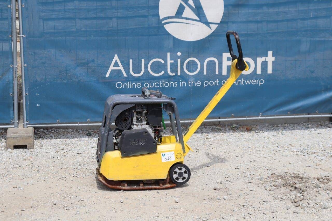Vibration plate Wacker Neuson DPU3050HE Diesel 5.7hp 2016