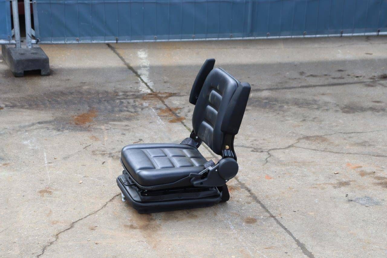 Forklift seat 