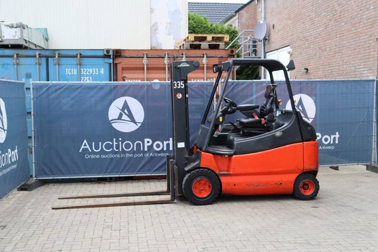 Forklift Linde E30 / 03 / 600 Electric 3000kg 3.25m 2005