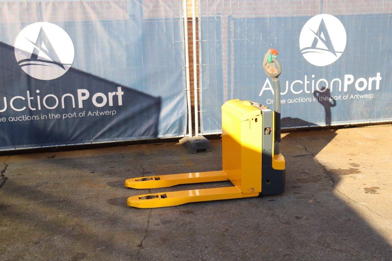 Pallet truck Jungheinrich Electric