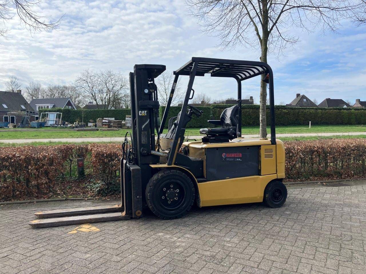 Forklift Caterpillar EP30K Electric 3000kg 4.7m 2009