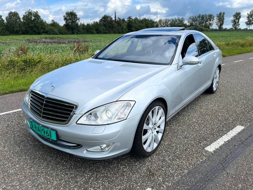Mercedes-Benz S Class 500 V8 Petrol 302hp (Margin)