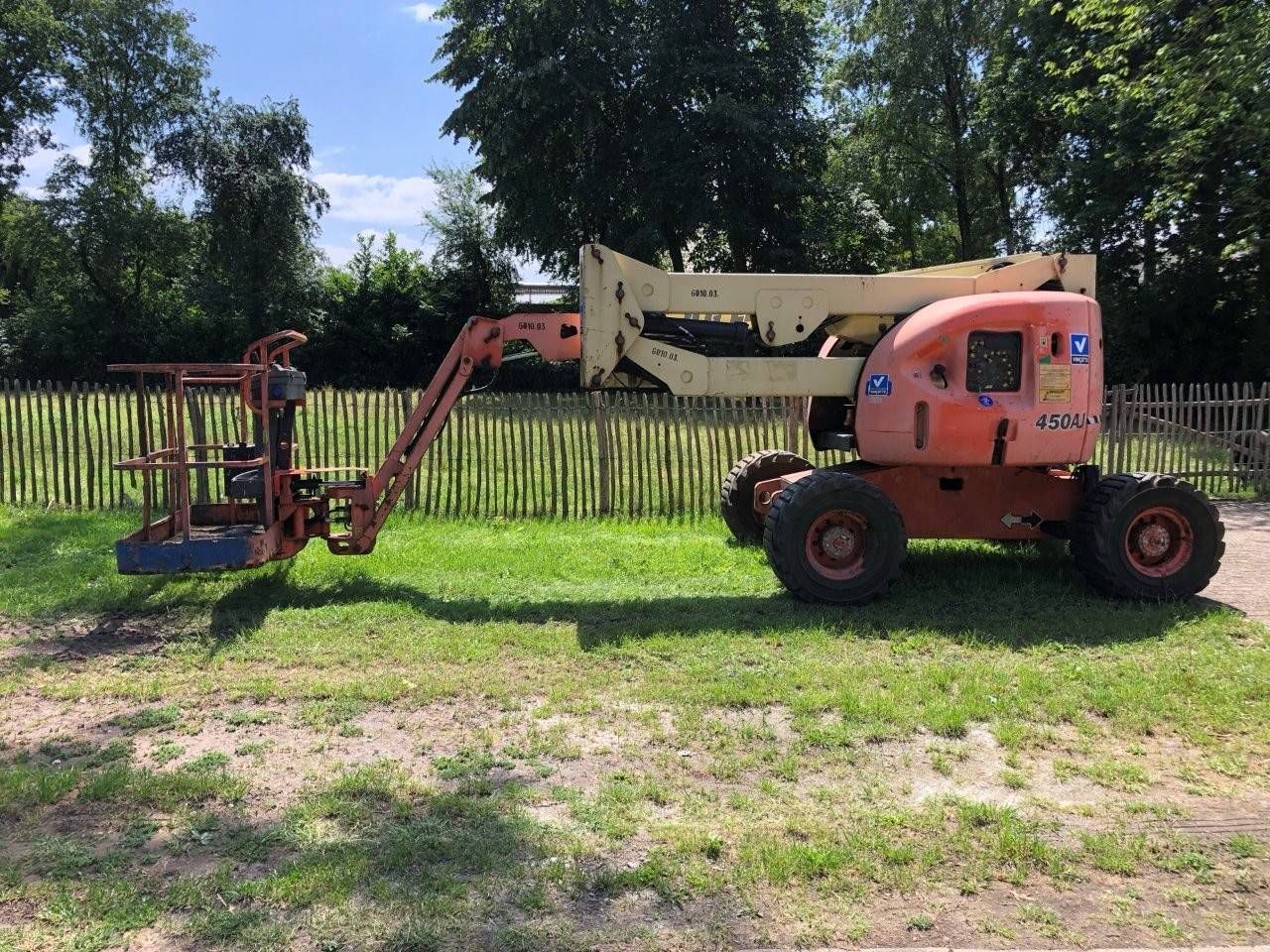 JLG 450AJ Diesel 15.8m Articulated Boom Lift 2000