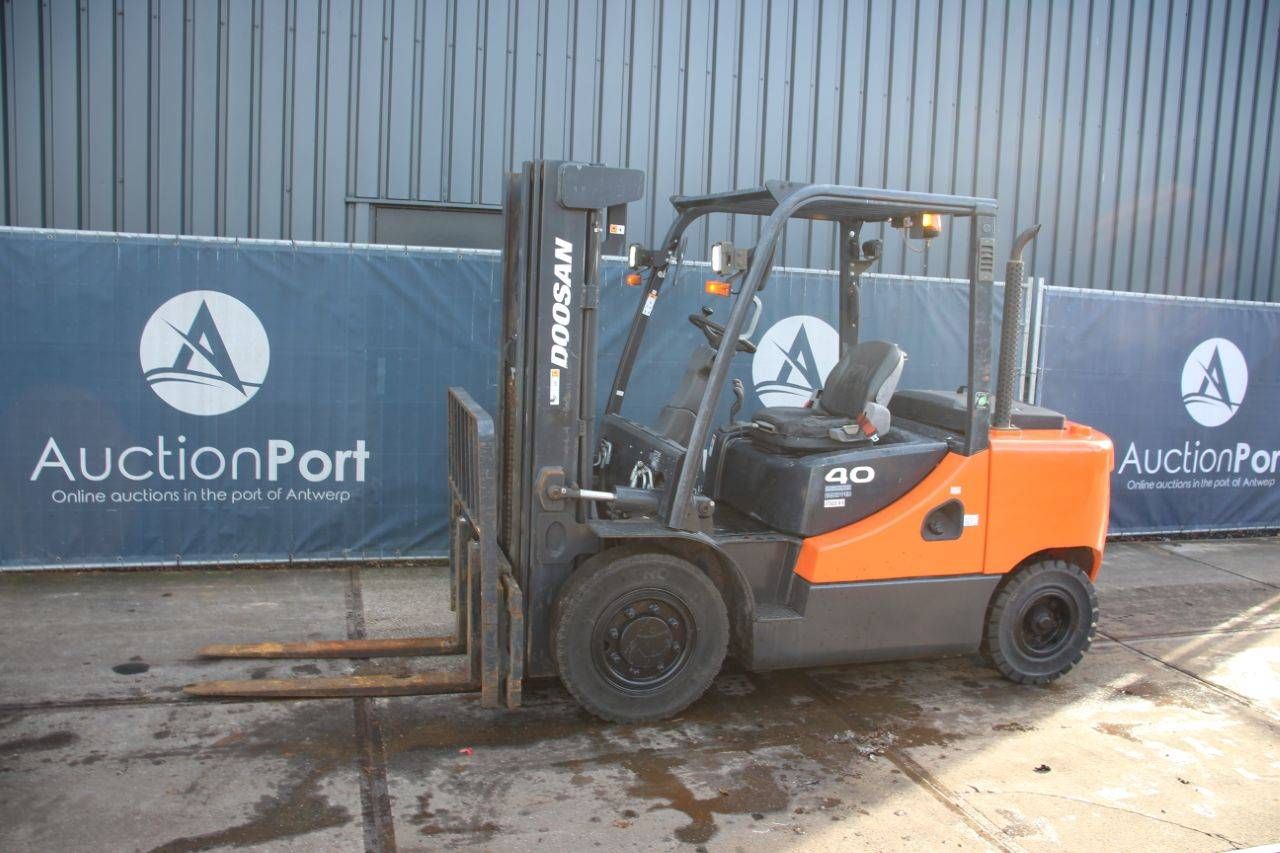 Doosan D40SC-7 Diesel Forklift 4000kg 4.7m 2018