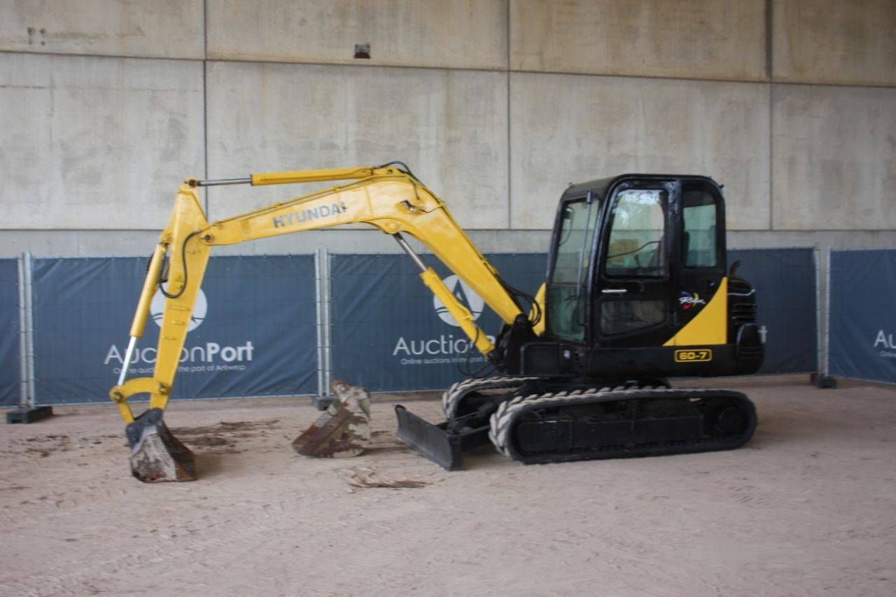 Crawler excavator Hyundai R60-7 Diesel 39.7kW 2013 
