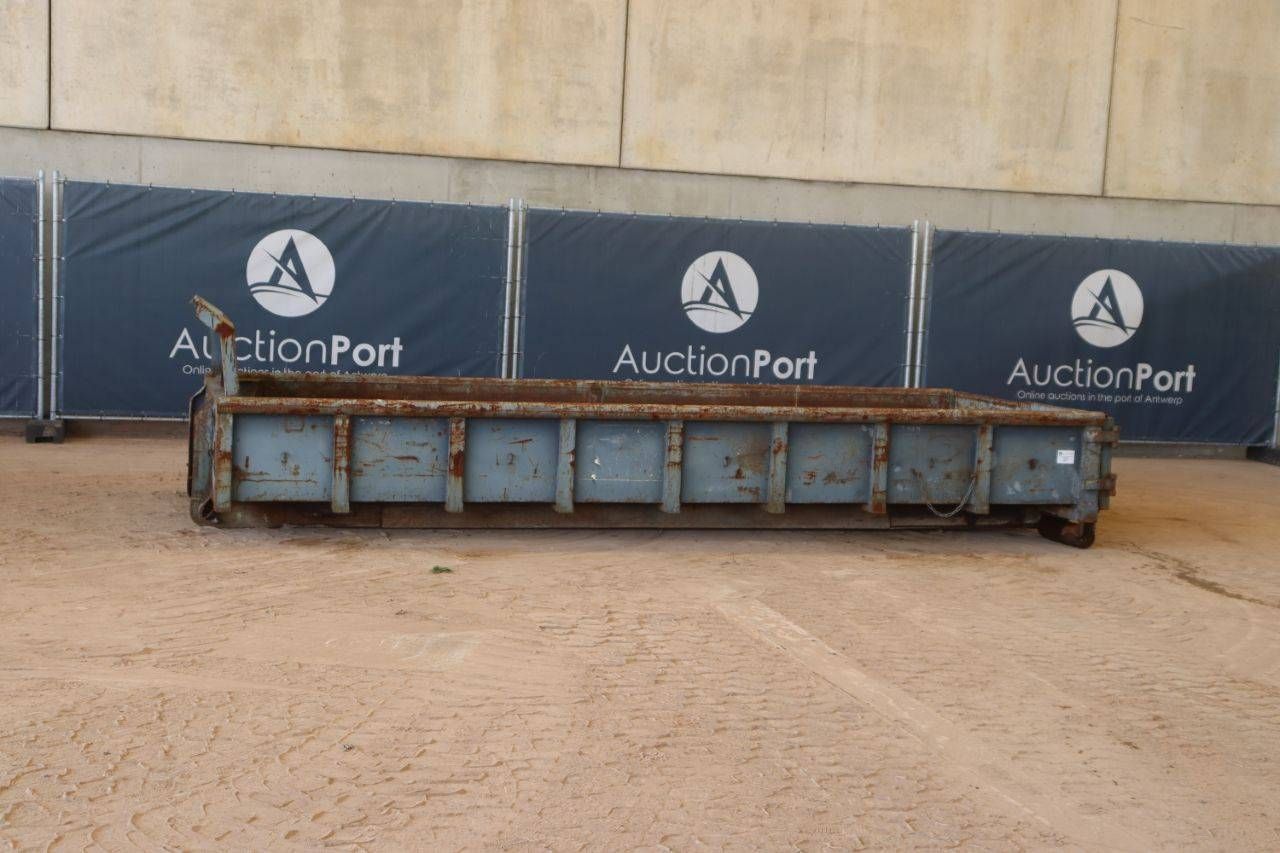 Container