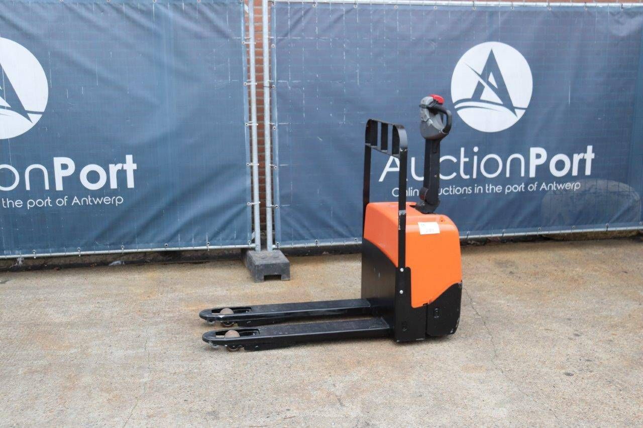 Pallet truck BT LWE130 Electric 1300kg 2009
