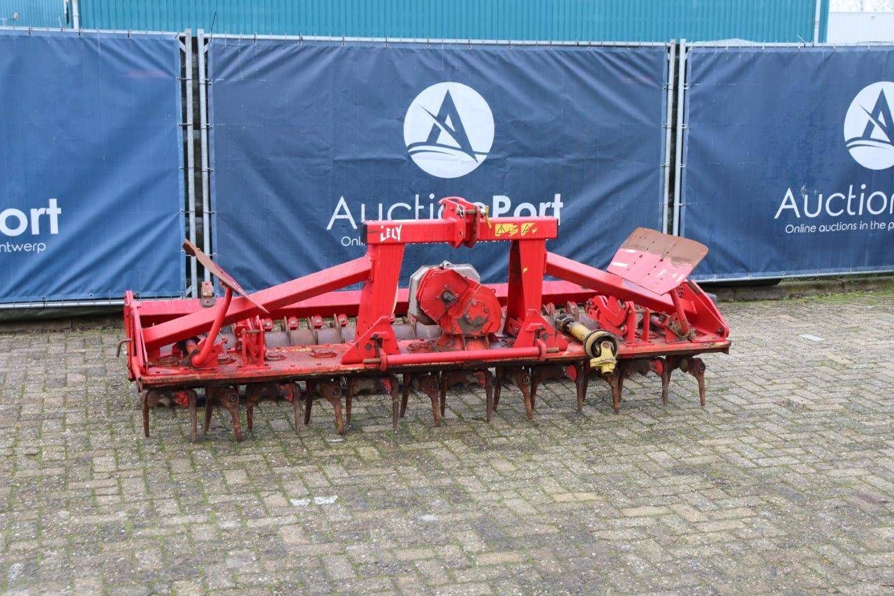 Power harrow Lely lelyterra 300-25p