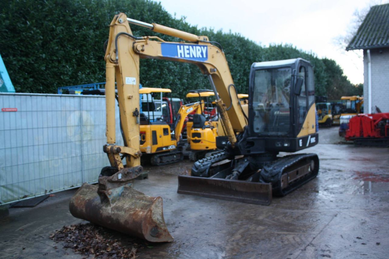 Crawler excavator LiuGong GLC906C Diesel 2016