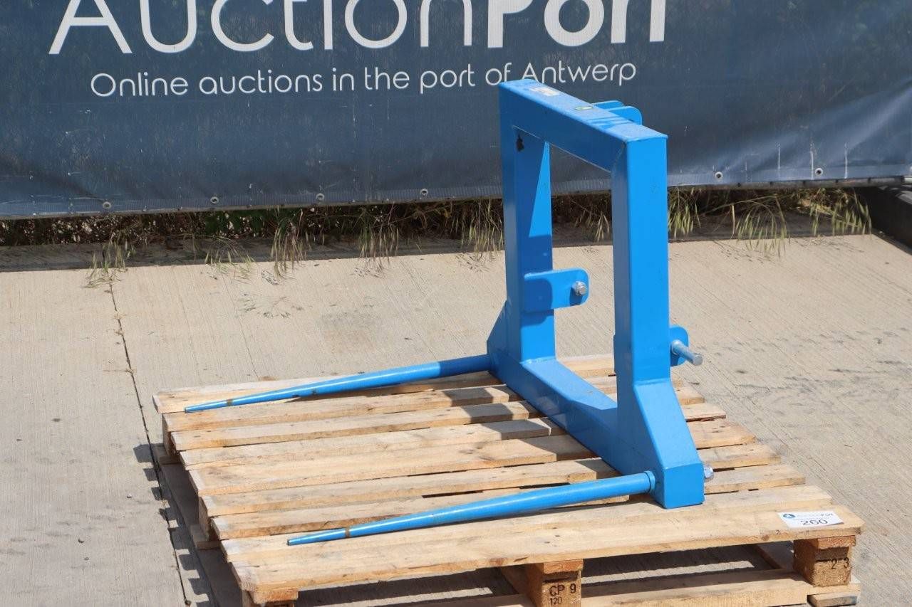 Bale spike for front loader