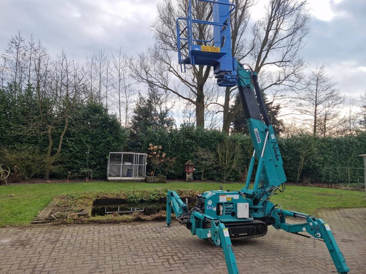 Tracked aerial platform Aichi UJ012 Diesel