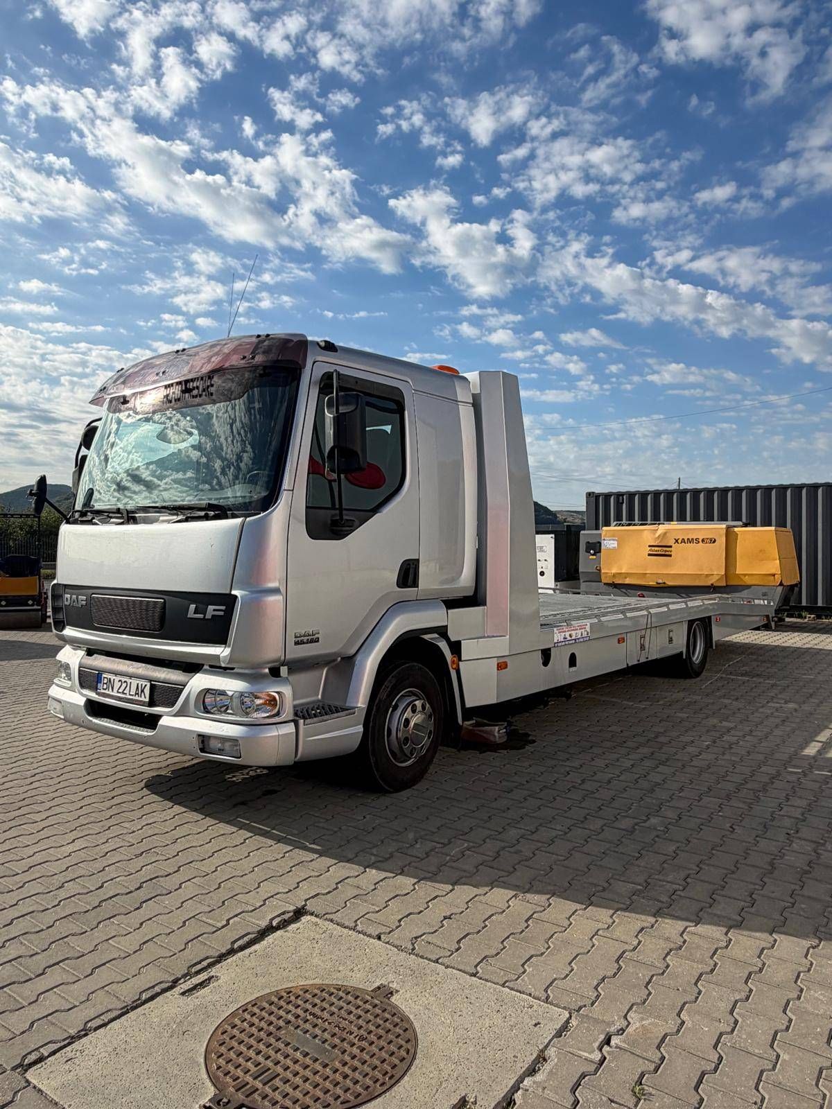 Autocarro bisarca DAF LF45.180 Diesel 2006