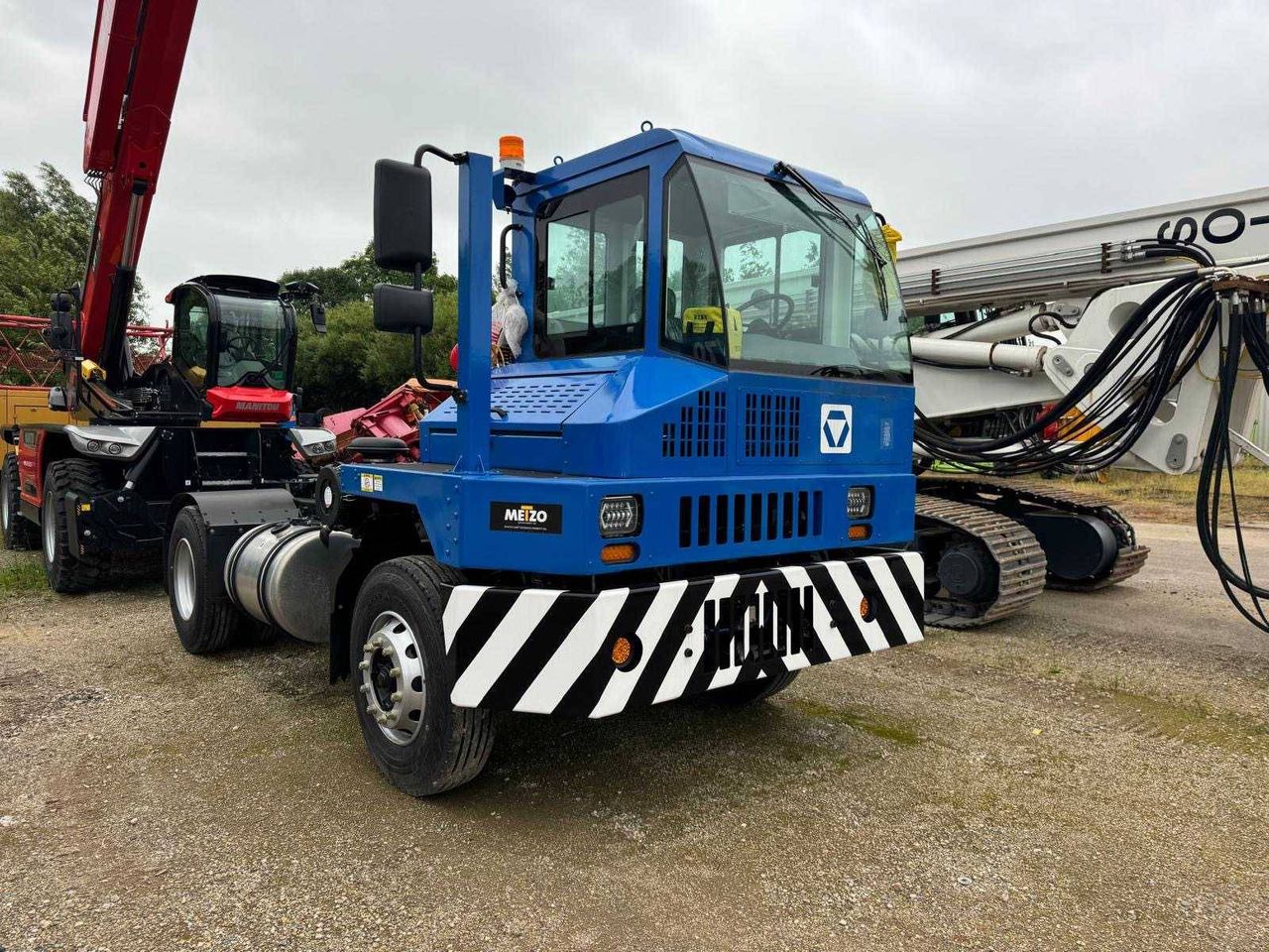Terminal Tractor XCMG XPT70K Diesel 286hp 2024 New
