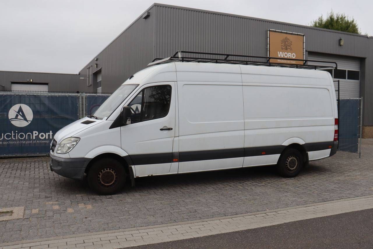 Van Mercedes-Benz Sprinter 313 CDI Diesel 129hp 2011