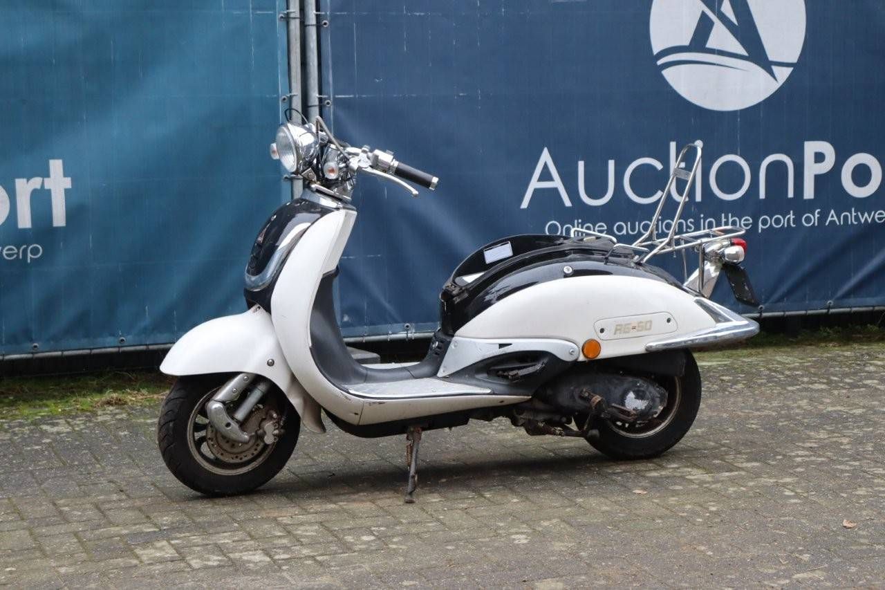 Scooter Turbho RG-50 Petrol (Margin)