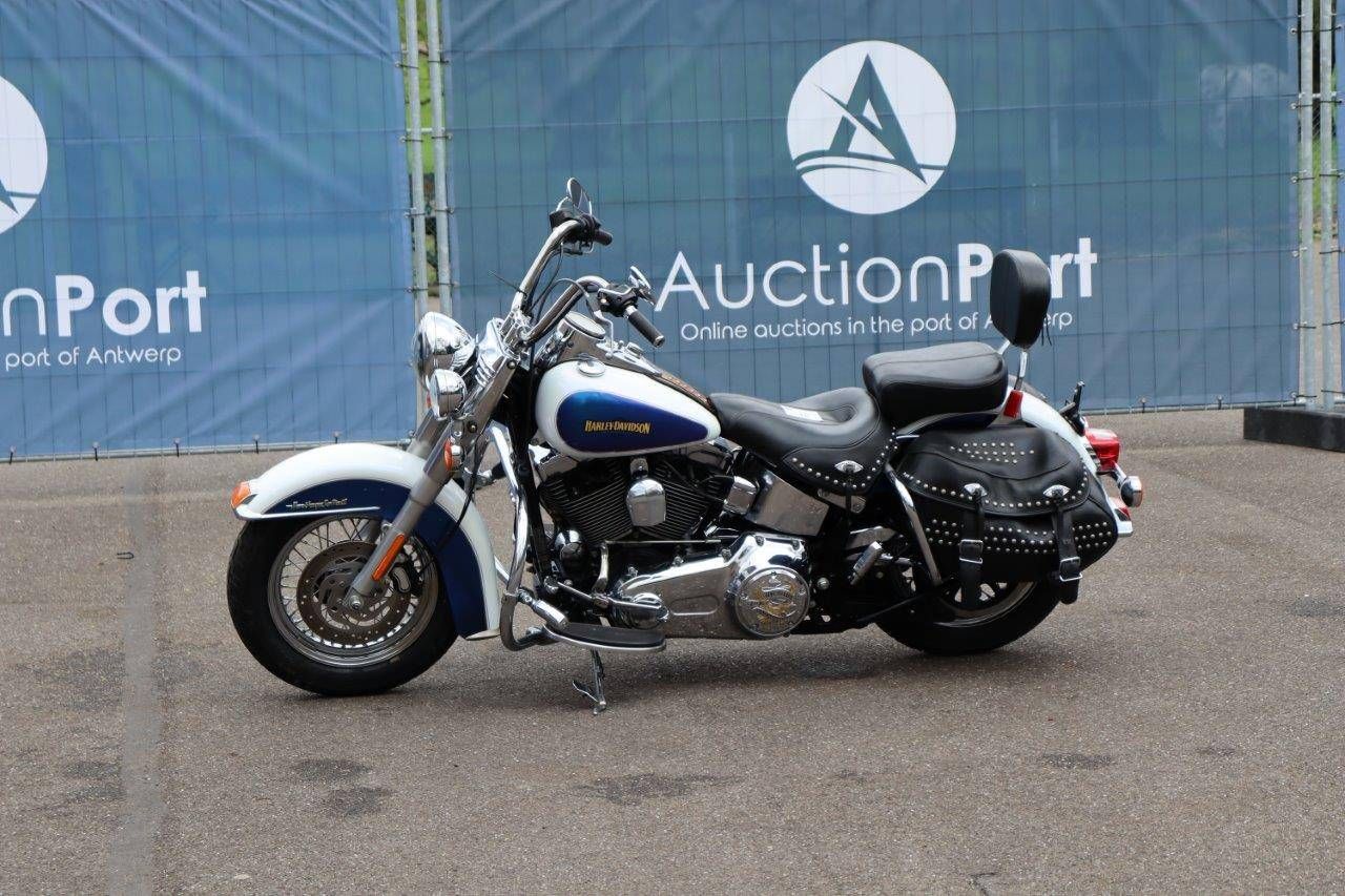 Motorcycle Harley Davidson Heritage Softail Classic Petrol 2010