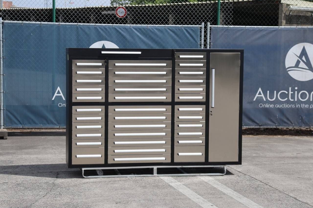 Tool cabinet New