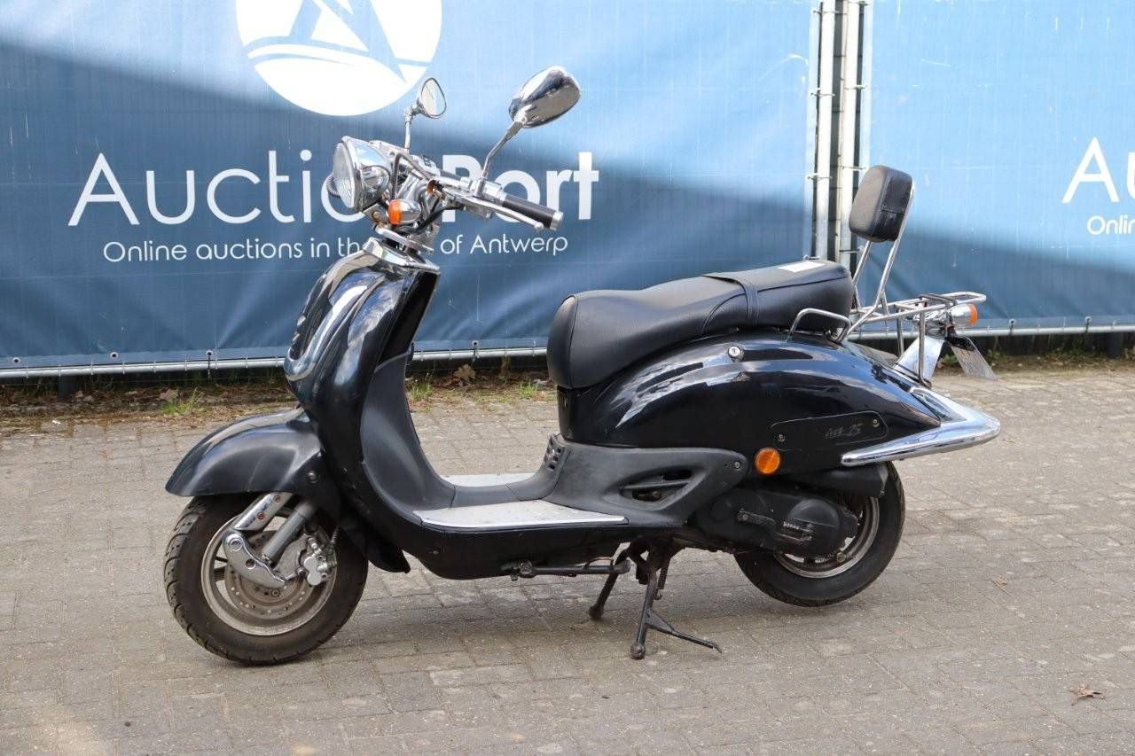 Scooter ZNEN ZN50QT-E.25 Petrol 2hp 2008 (Margin)