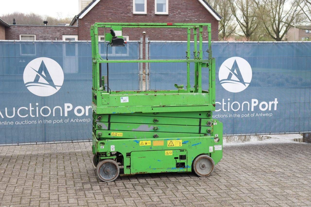 Scissor lift Genie GS-1932 Electric 7.85m 2011