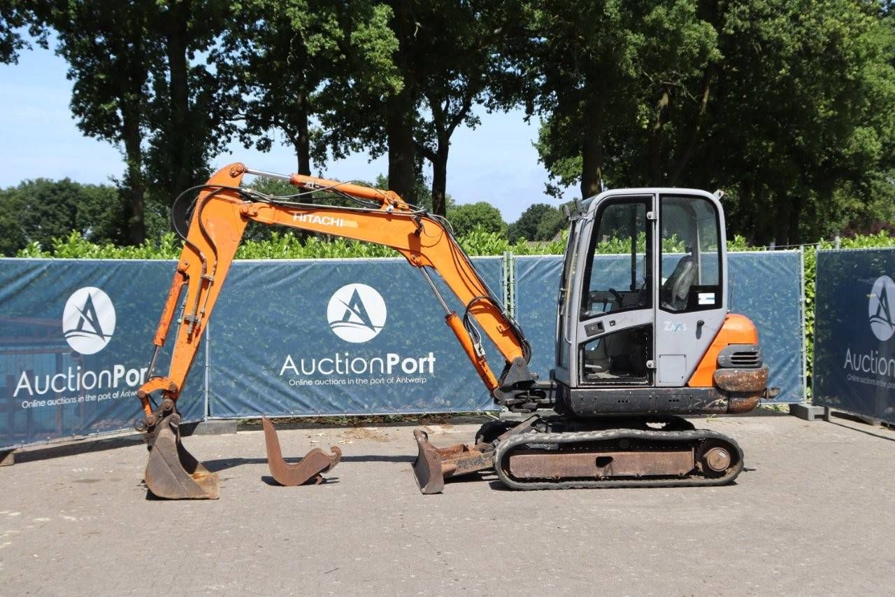 Crawler excavator Hitachi ZX35 Diesel 2003