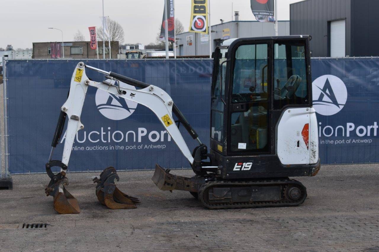 Mini digger Bobcat E19 Diesel