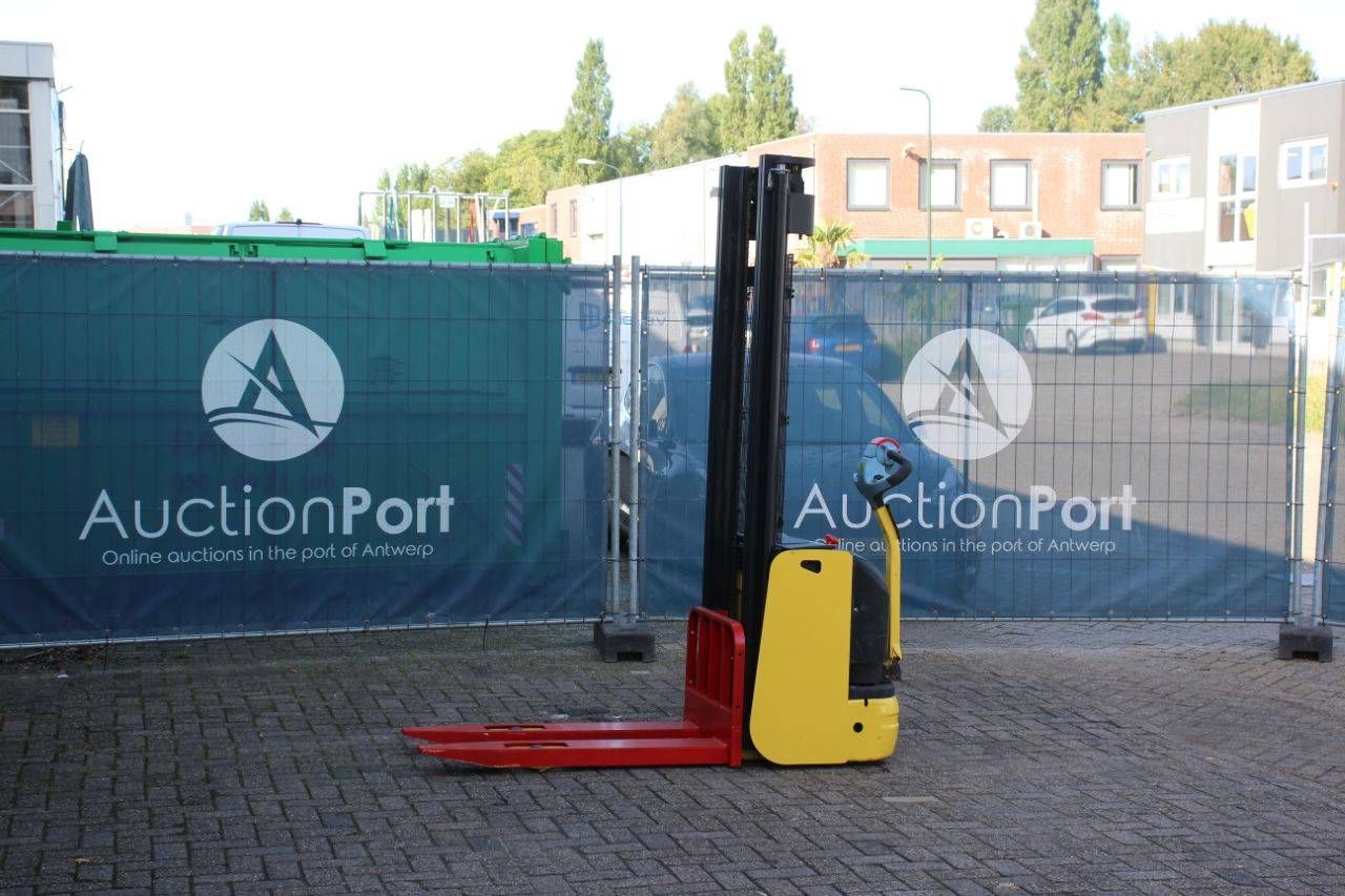Hyster S1.0AC Electric Stacker 1000kg 3.8m 2010