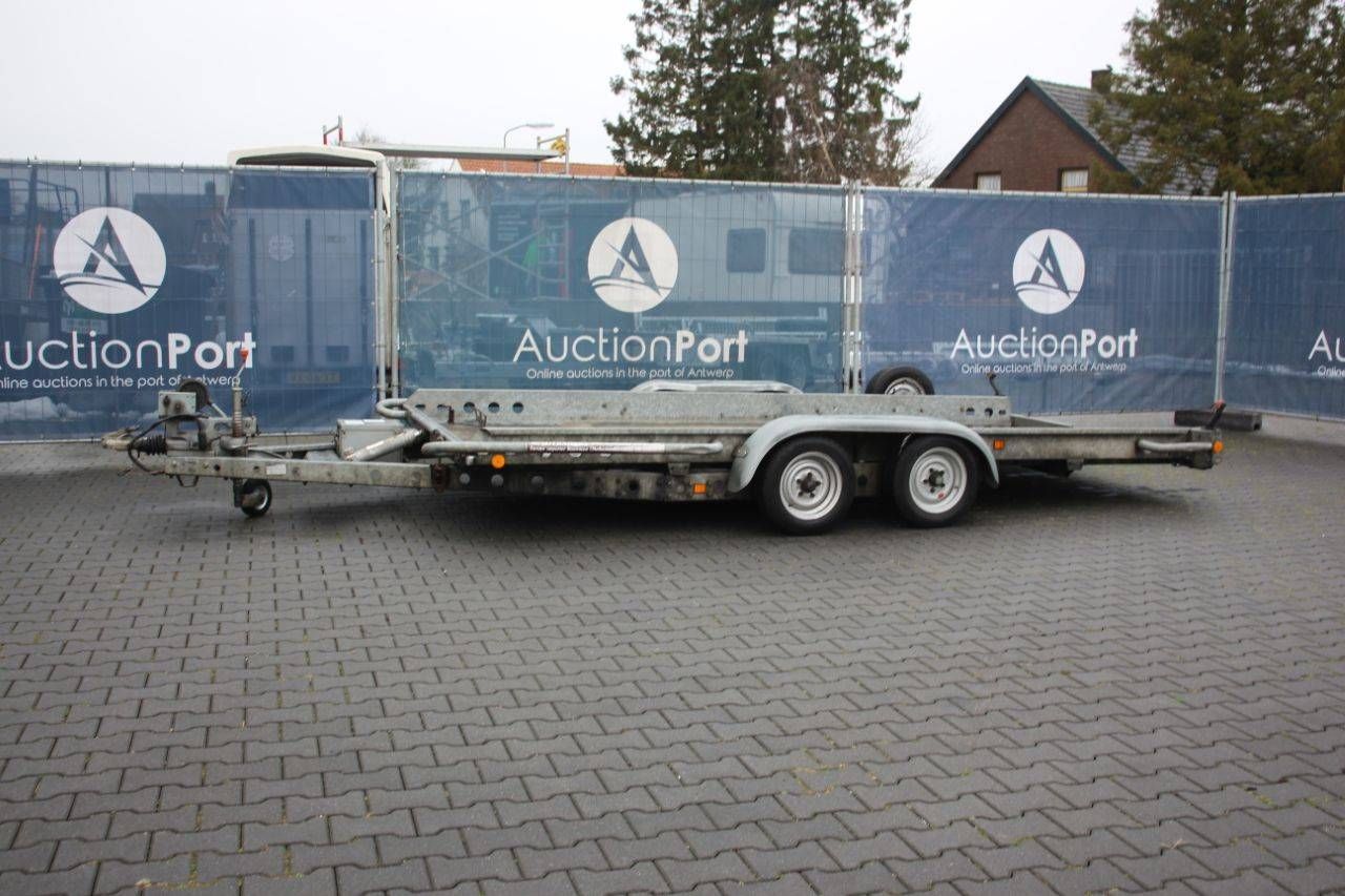 Machine transporter Brian James AJ96ATU 2600kg 2012