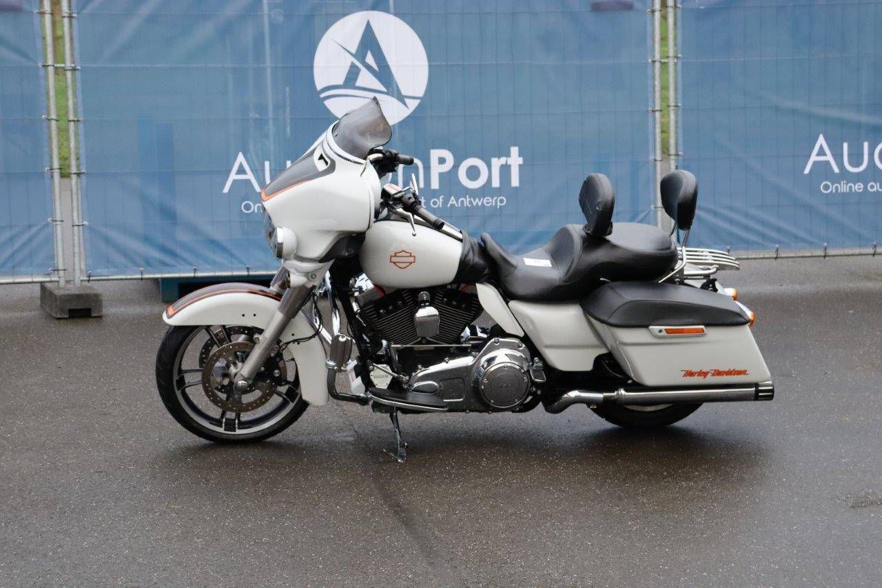 Harley Davidson Streetglide Special 103 inch Petrol