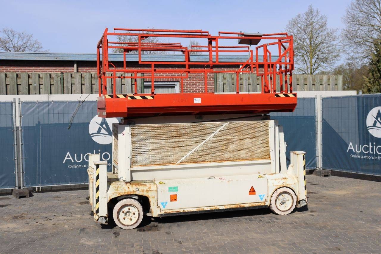 Electric Scissor Lift 2008
