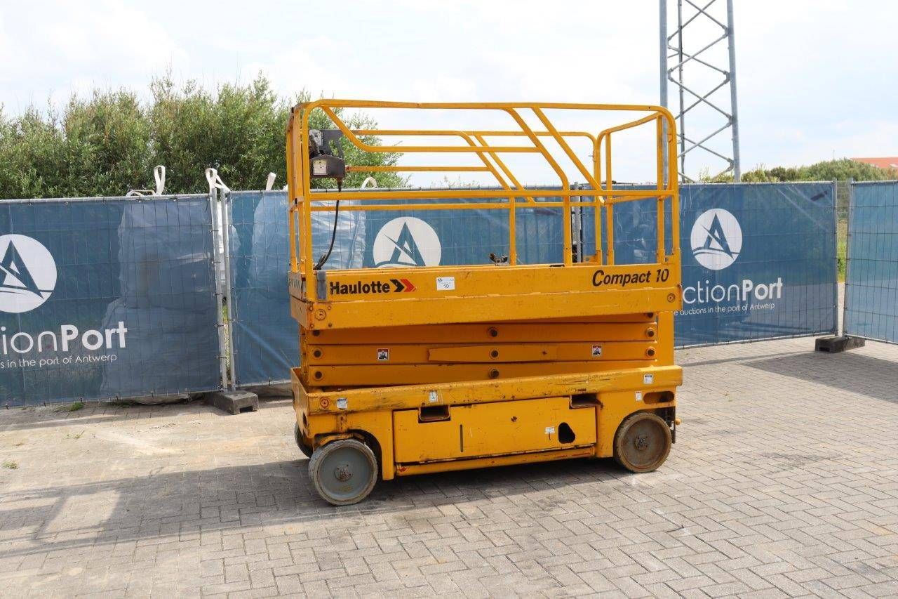 Scissor lift Haulotte Compact 10 Electric 450kg 10.15m 2006