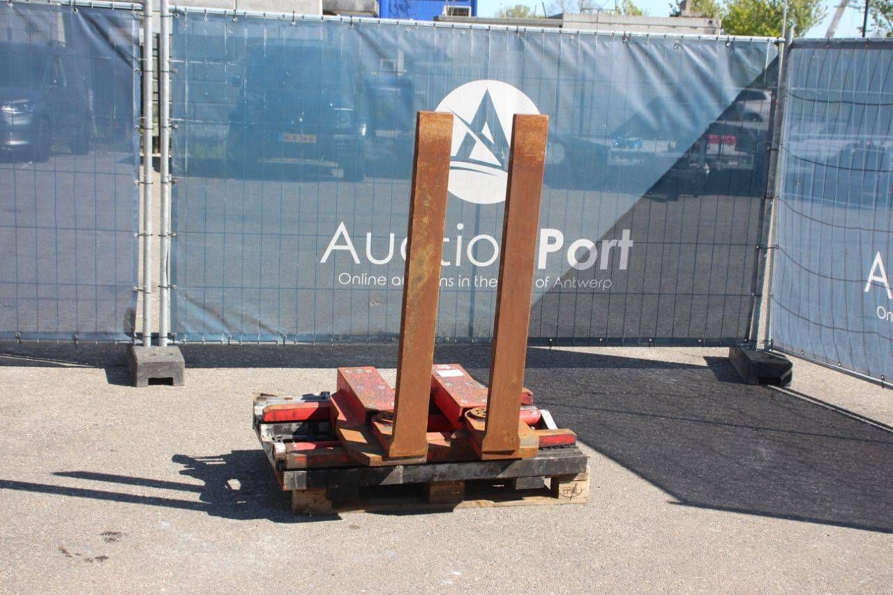 Rotating Fork Clamp