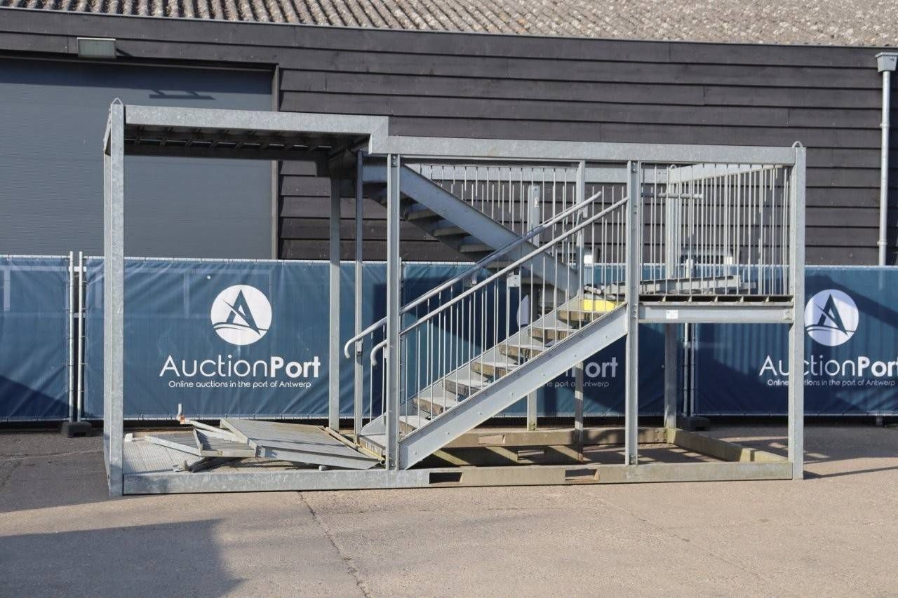 Metal Platform Ladder 3.0m