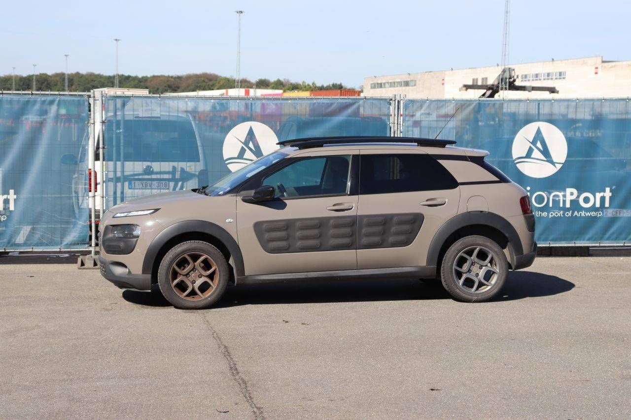 SUV Citroën C4 Cactus Petrol 82hp 2017 (Margin)