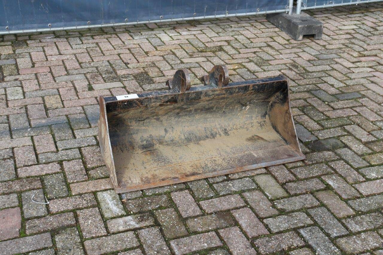 Digger bucket