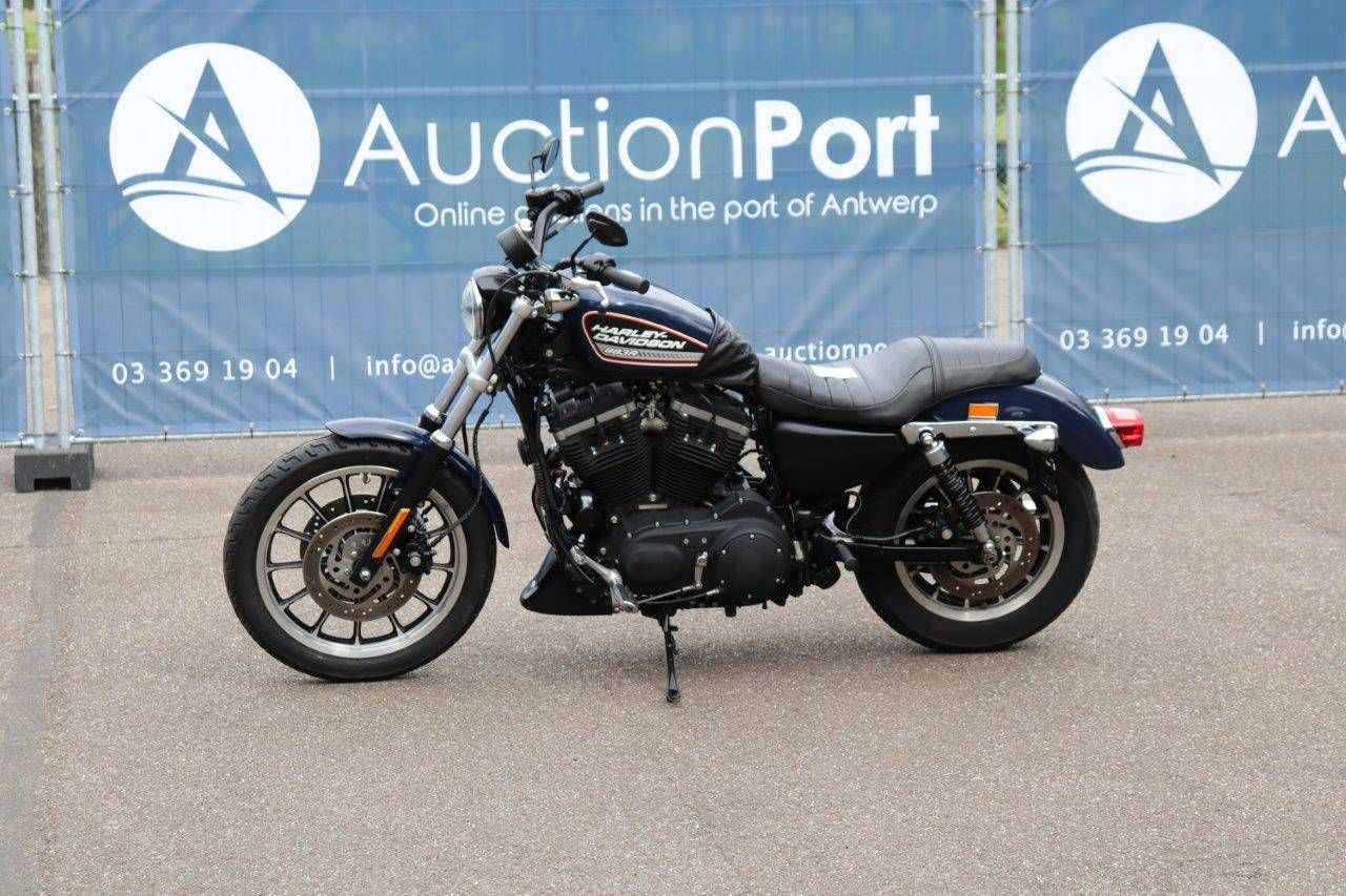 Motorcycle Harley-Davidson Sportster XL883 Petrol 2010