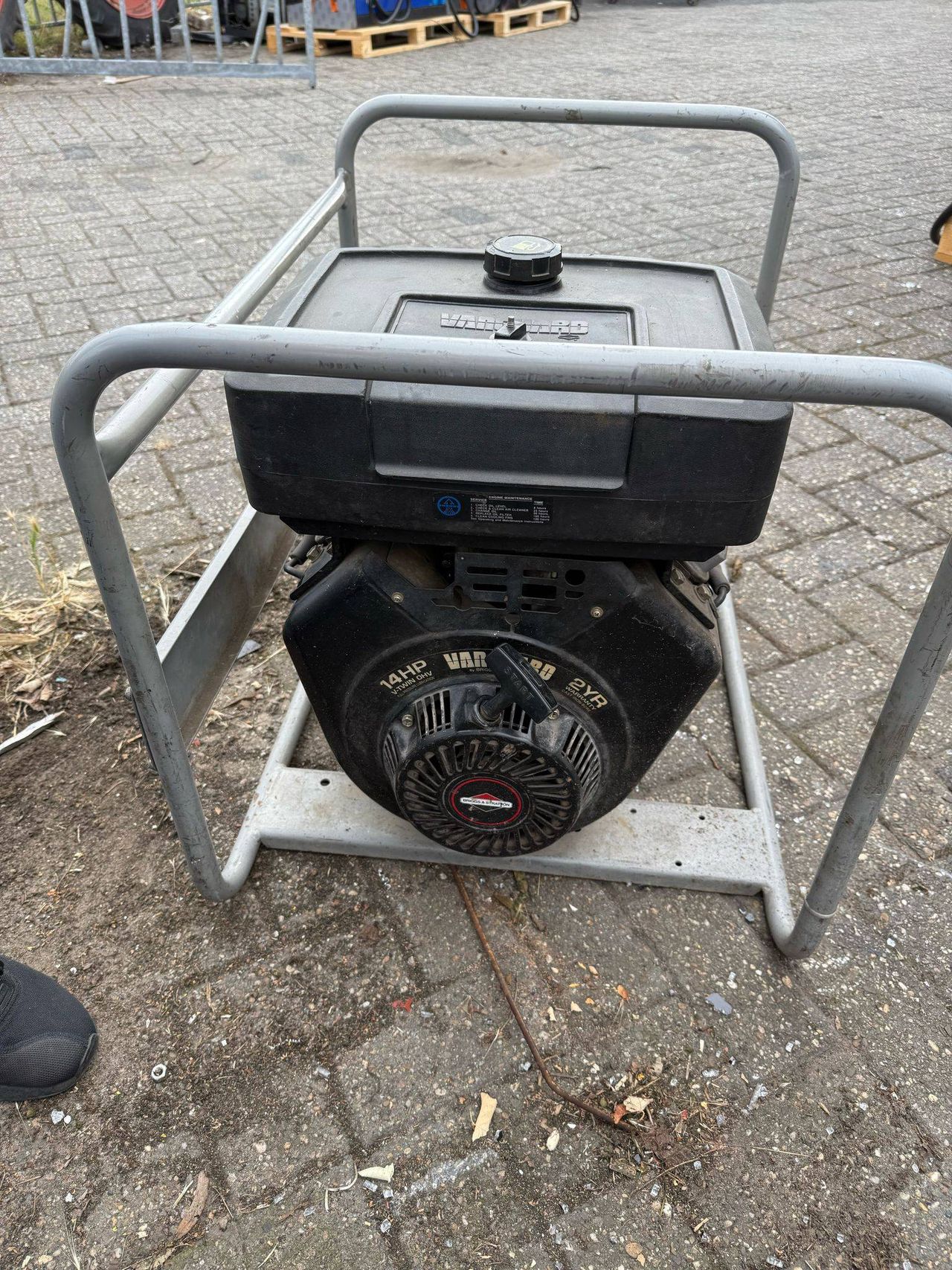Bosch G6500 Petrol Generator 