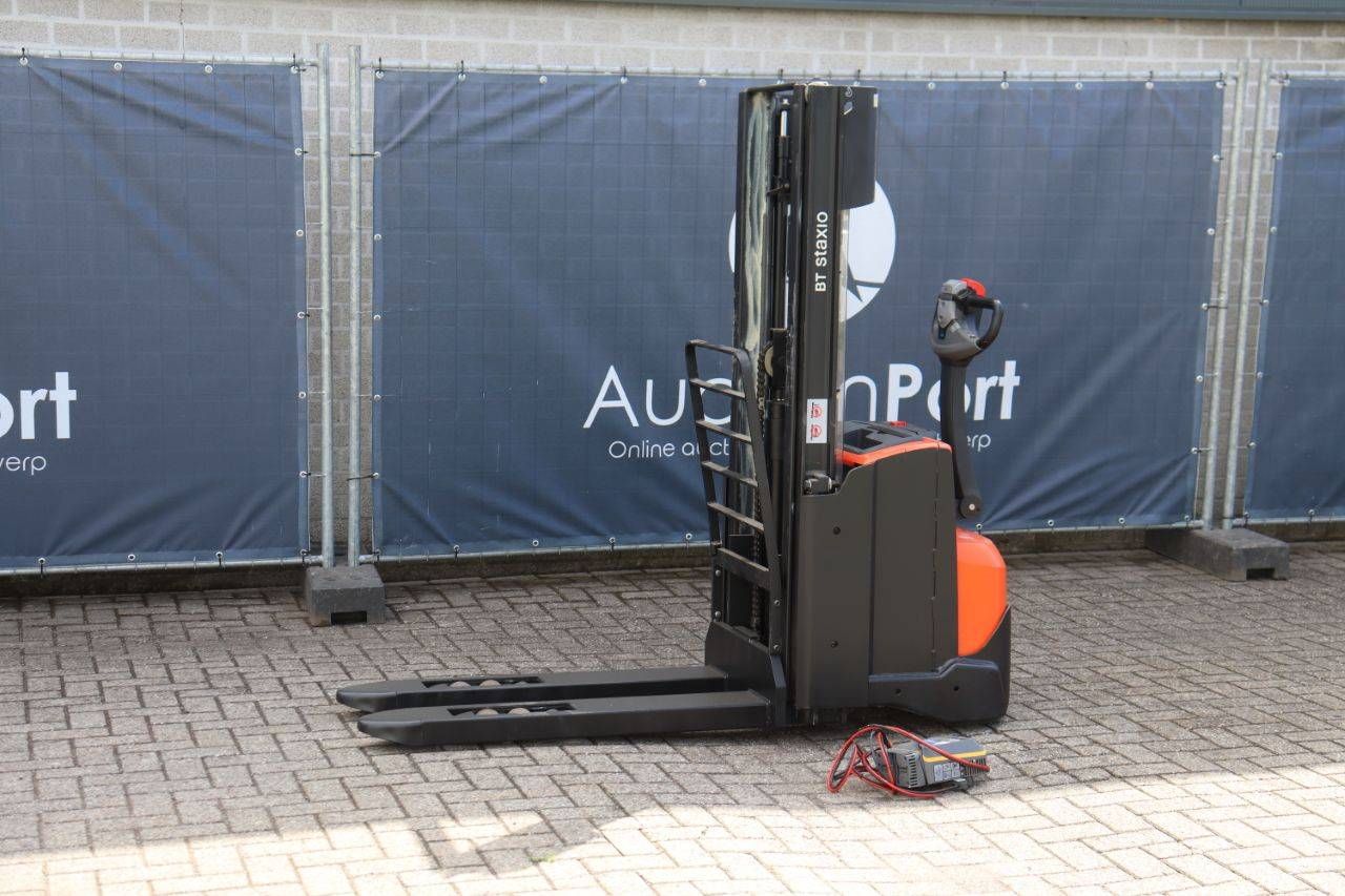 Stapelaar BT SWE140L Elektrisch 1400kg 2.7m 2015