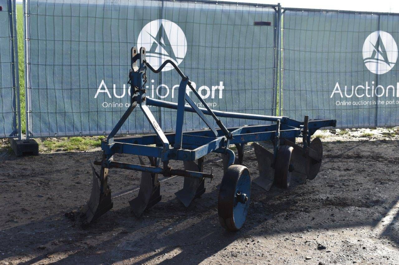 6-furrow plough