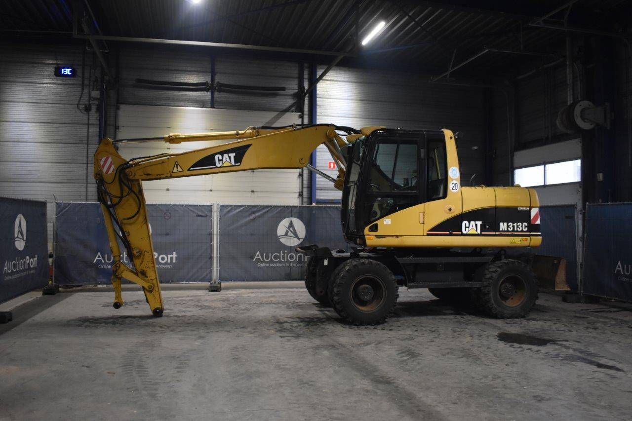 Wheel excavator Cat M313C Diesel